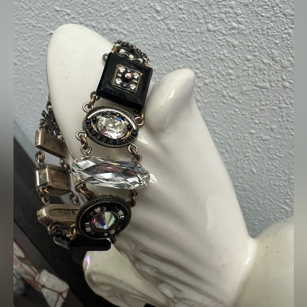 Swarovski Elements, Firefly. Absolutely Stunning … - image 2